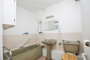 BATHROOM- click for photo gallery